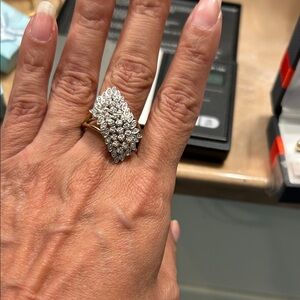 Elegant Yellow and White Gold Diamond Ring